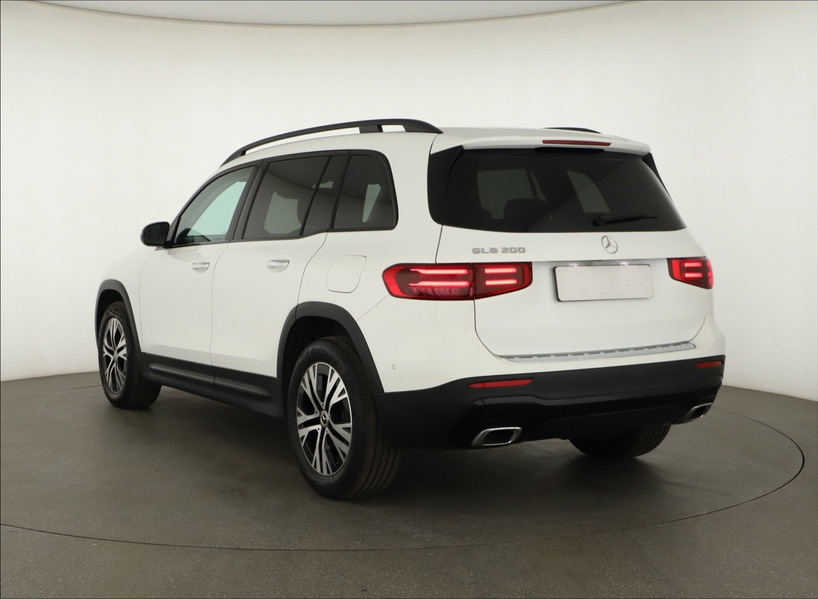 Mercedes-Benz GLB - 2024