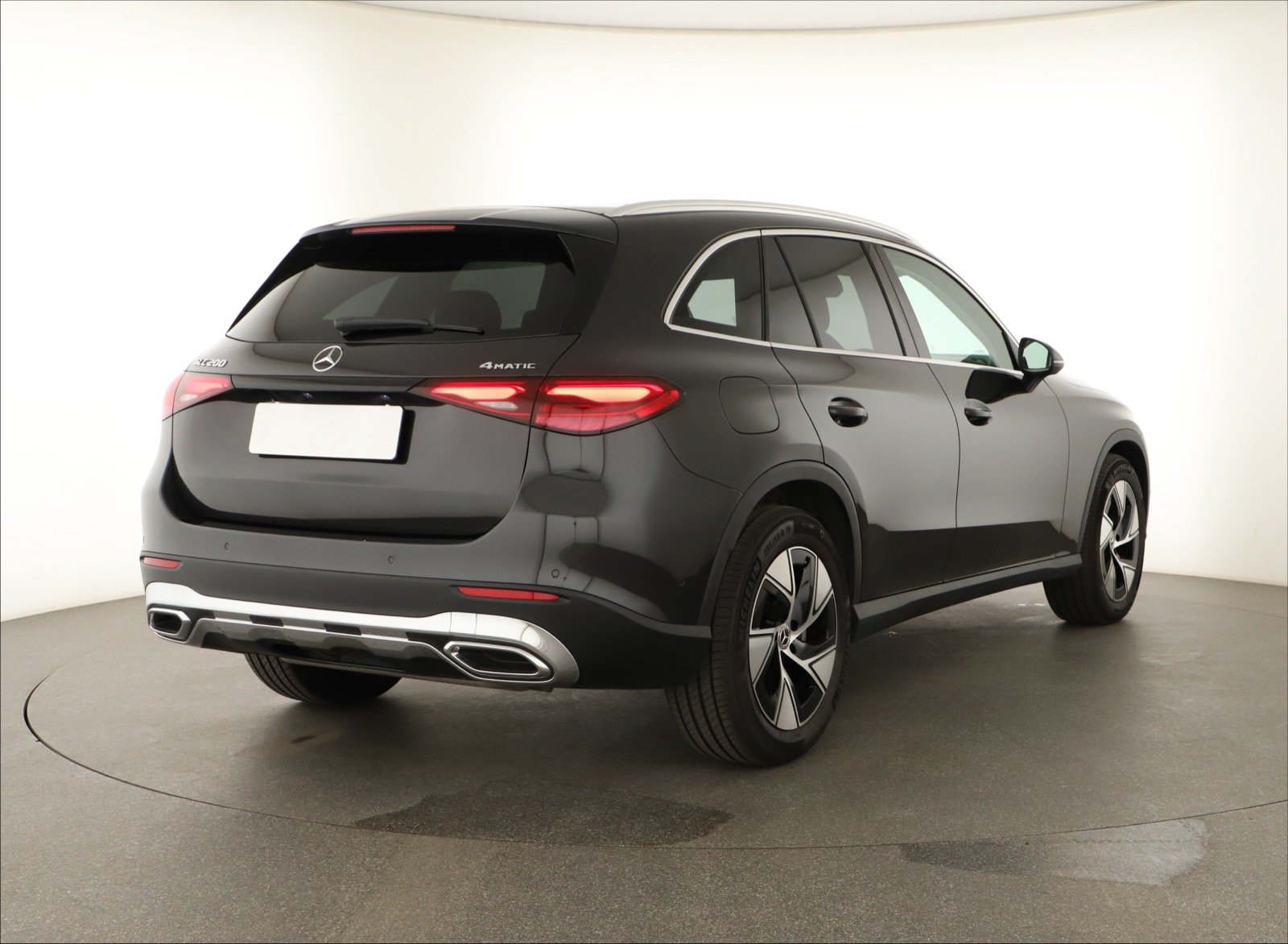 Mercedes-Benz GLC - 2024