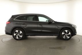 Mercedes-Benz GLC - 2024