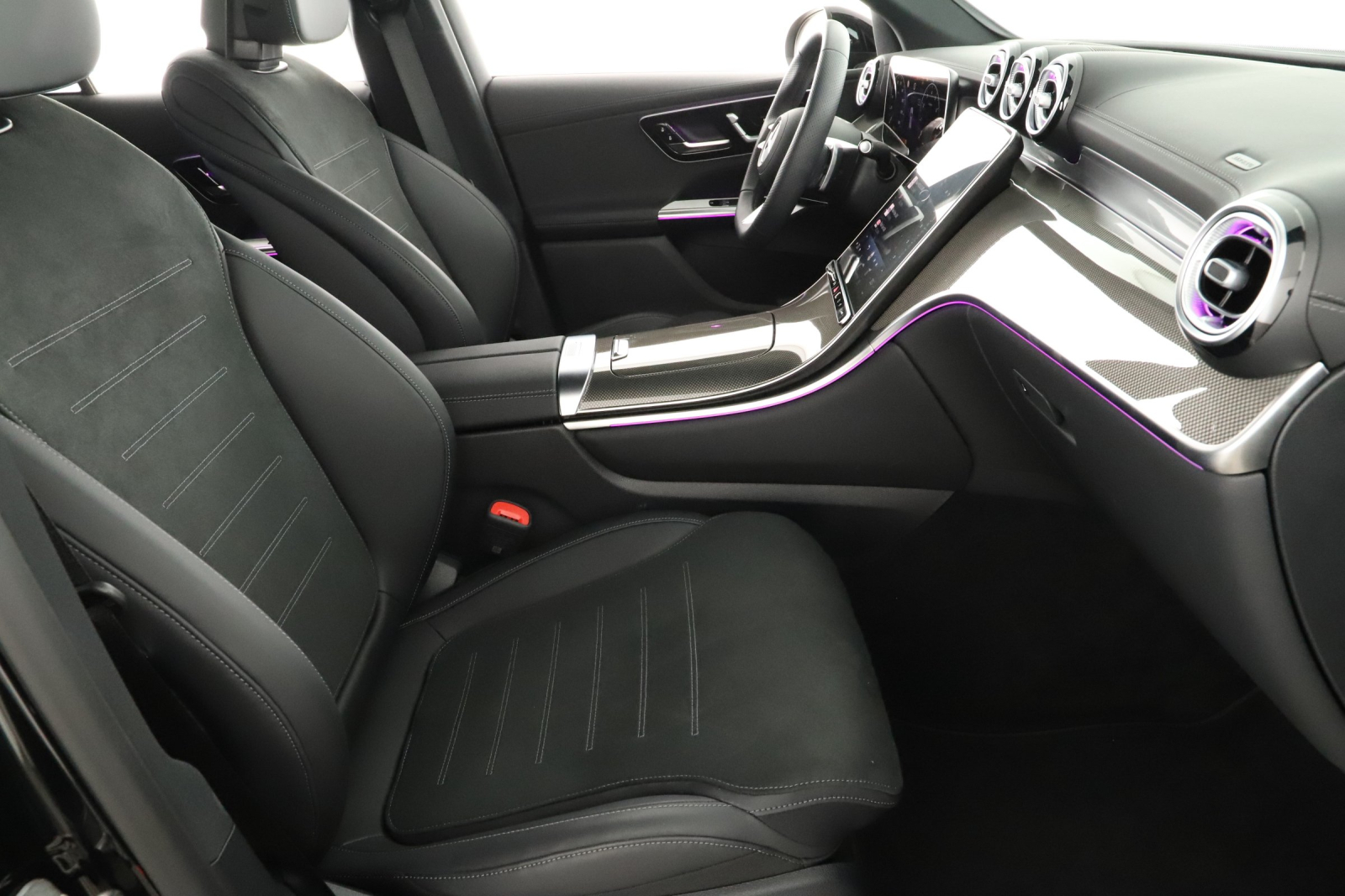 Mercedes-Benz GLC - 2024