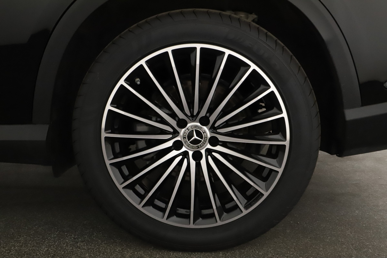 Mercedes-Benz GLC - 2024