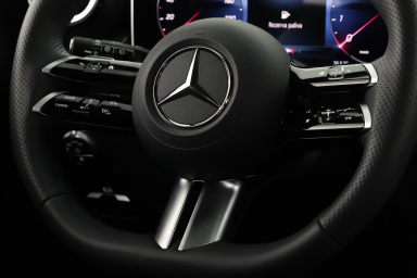 Mercedes-Benz GLC - 2024