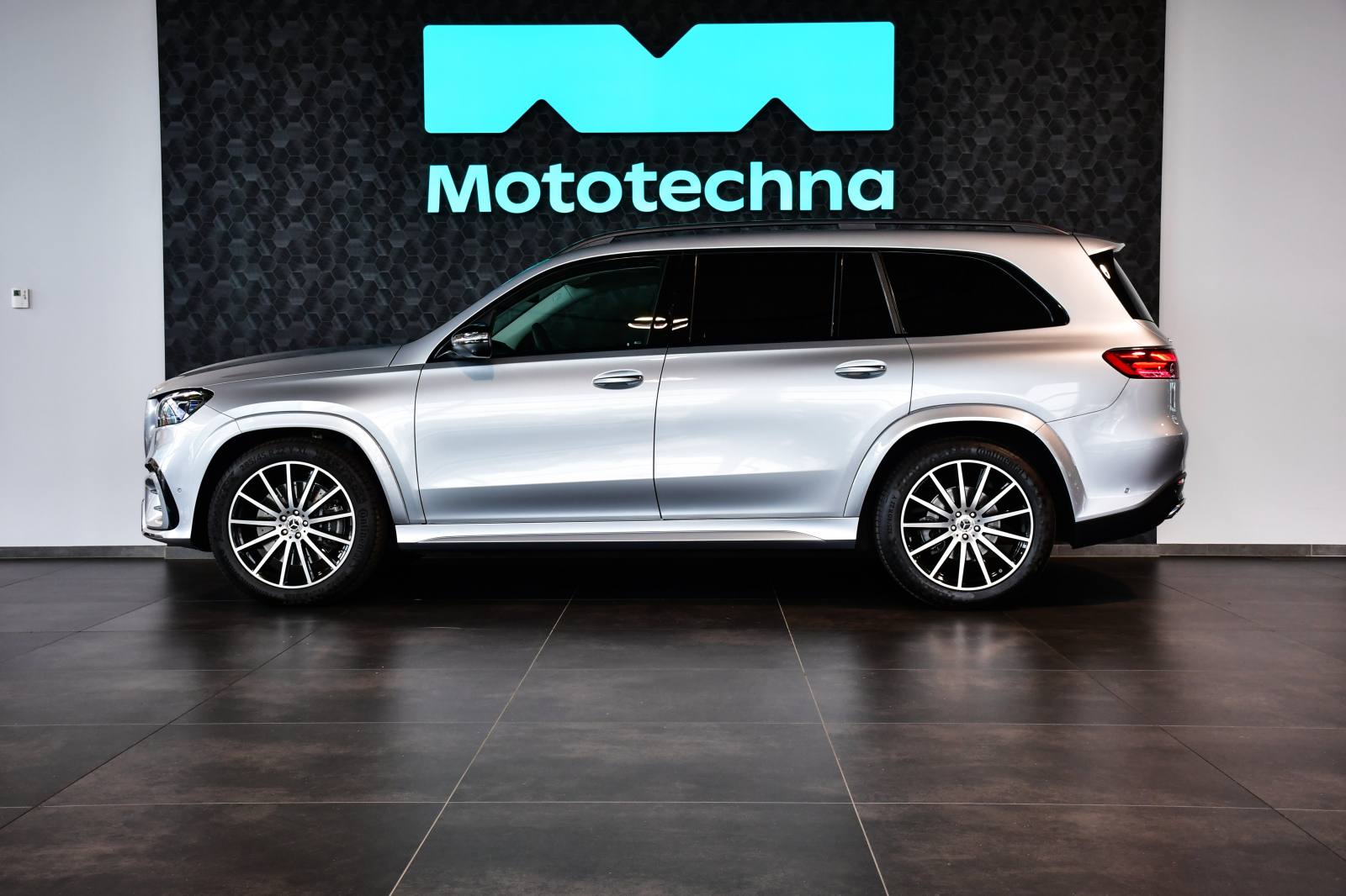 Mercedes-Benz GLS - 2024
