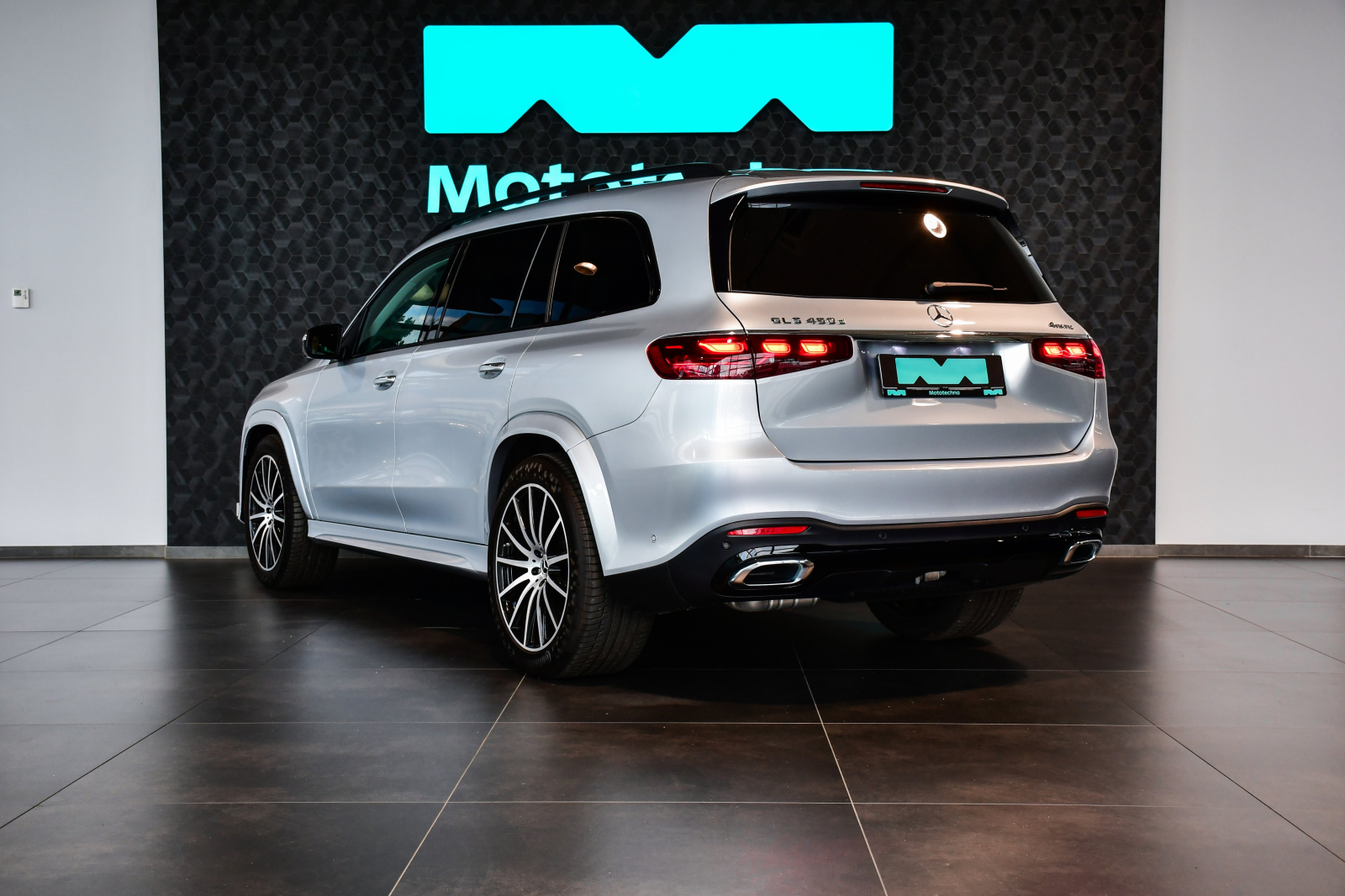 Mercedes-Benz GLS - 2024