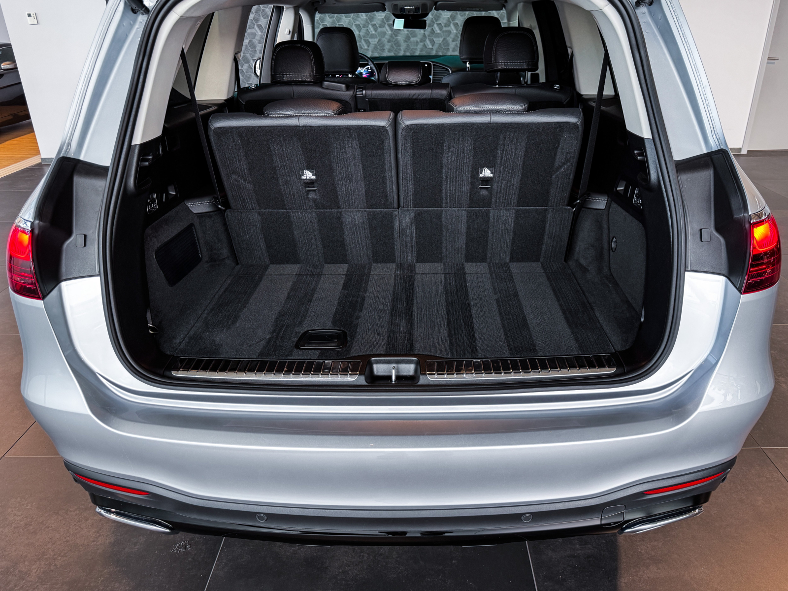 Mercedes-Benz GLS - 2024