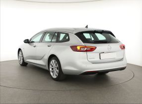 Opel Insignia - 2021