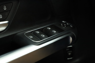 Mercedes-Benz GLB - 2024