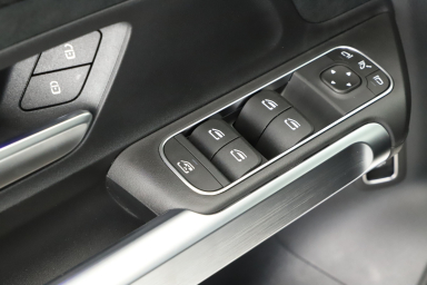 Mercedes-Benz GLB - 2024