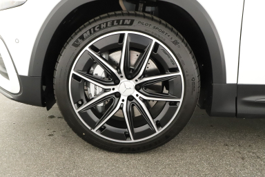Mercedes-Benz GLB - 2024