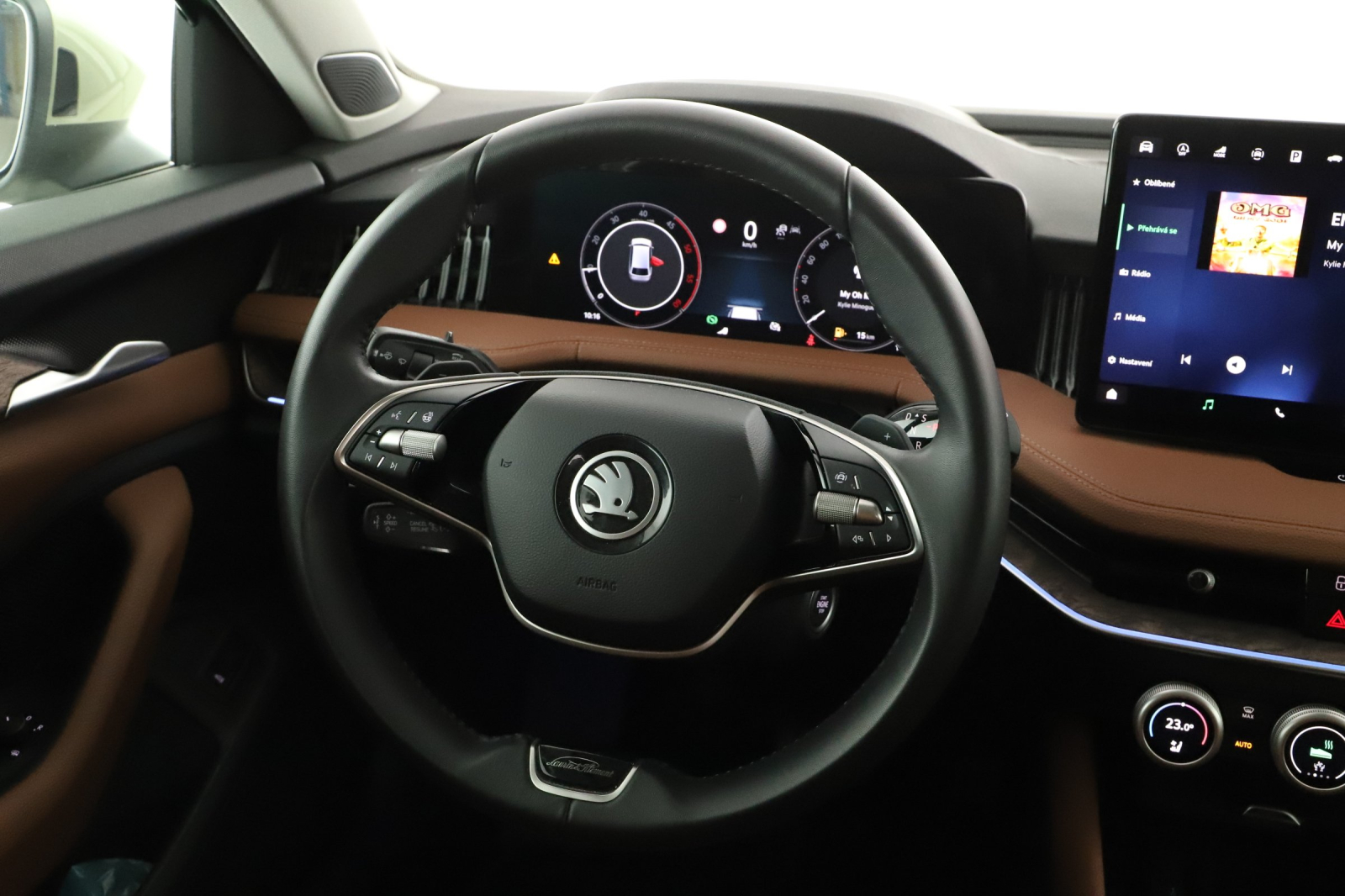 Škoda Superb - 2024