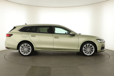 Škoda Superb - 2024