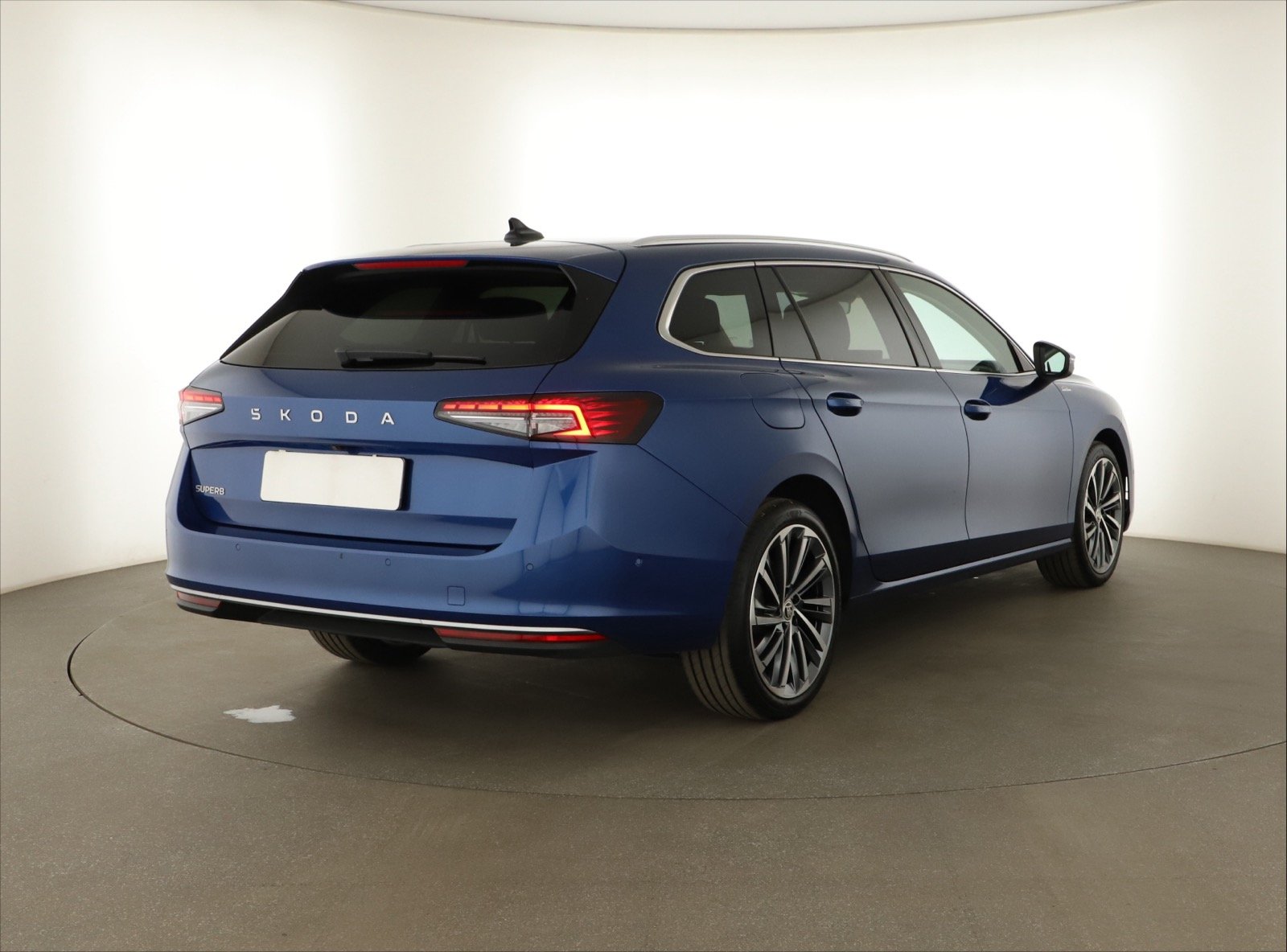 Škoda Superb - 2025