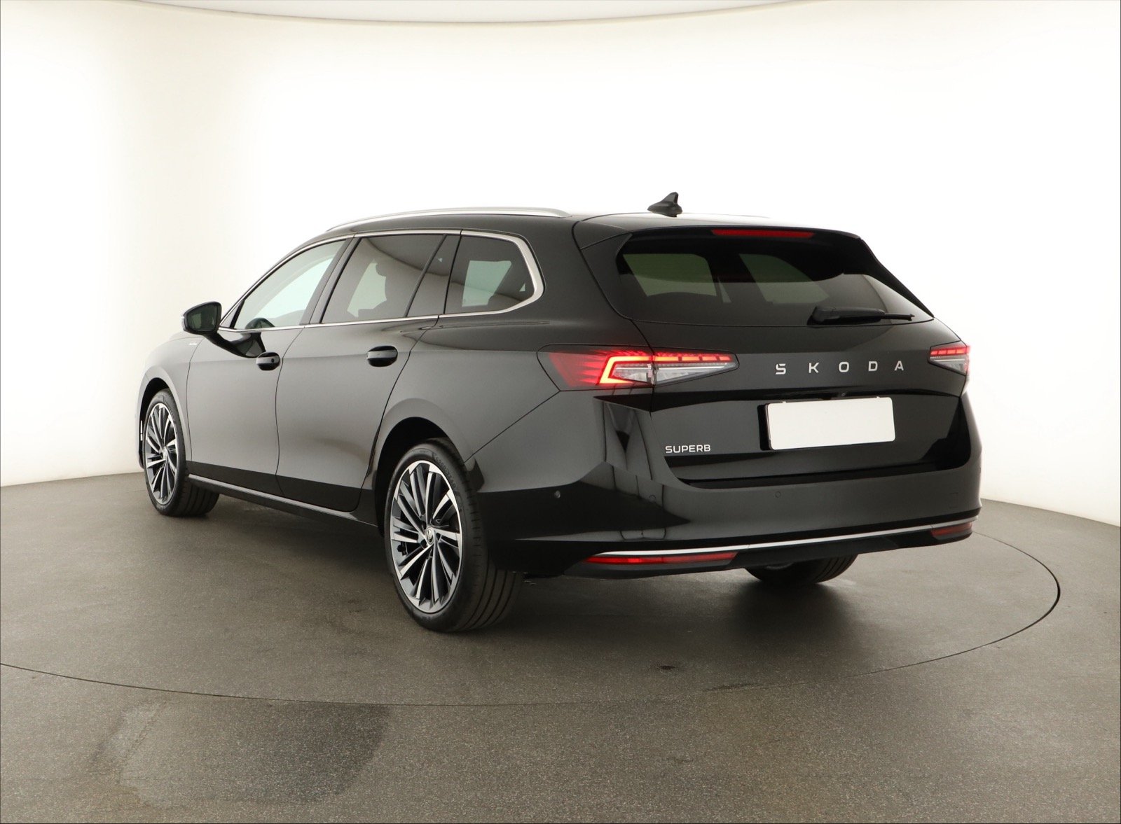 Škoda Superb - 2024