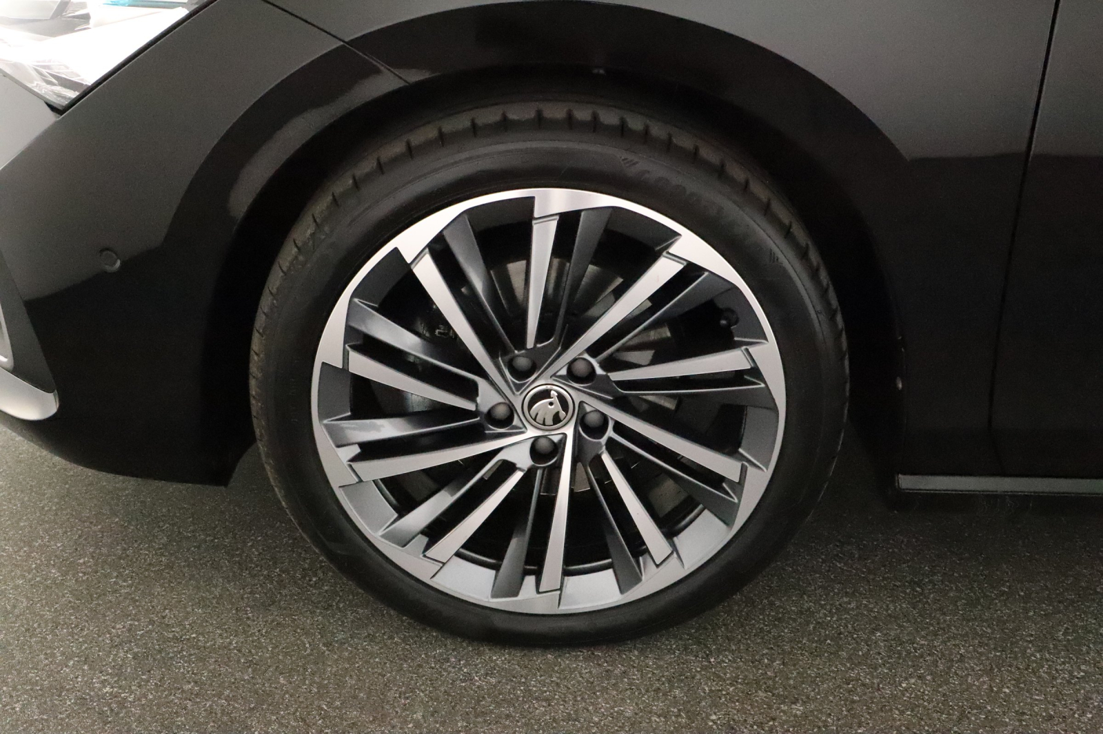 Škoda Superb - 2024