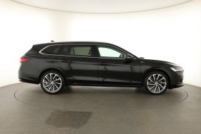 Škoda Superb - 2024