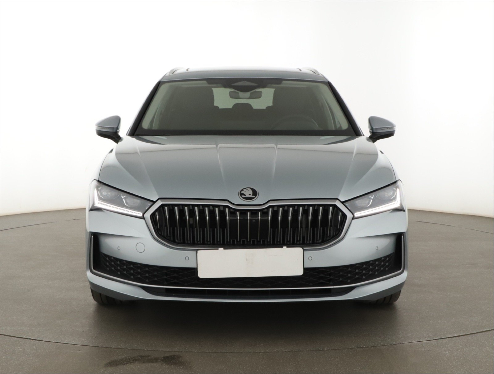 Škoda Superb - 2025