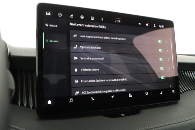 Škoda Superb - 2025