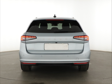 Škoda Superb - 2025