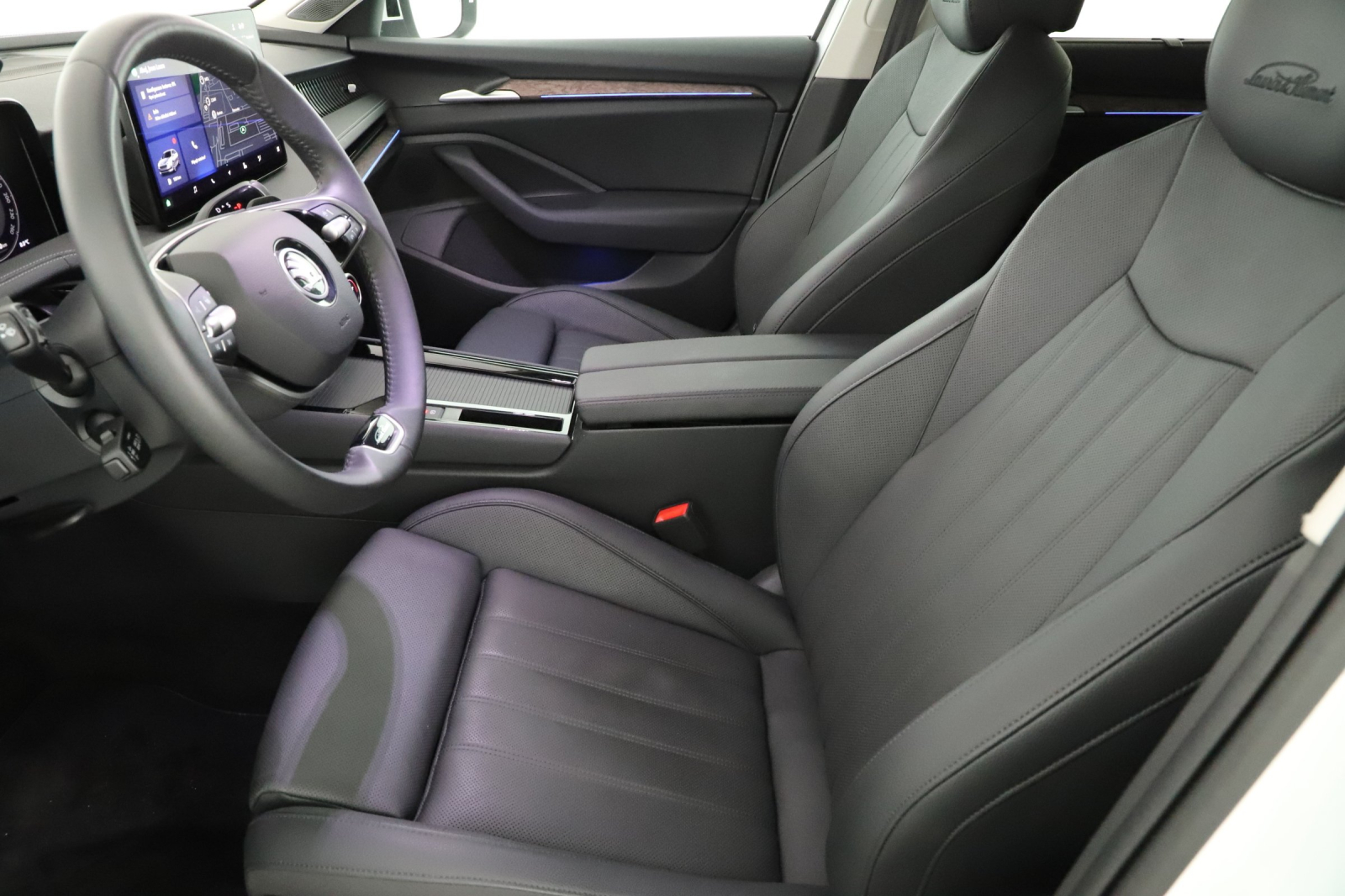 Škoda Superb - 2025