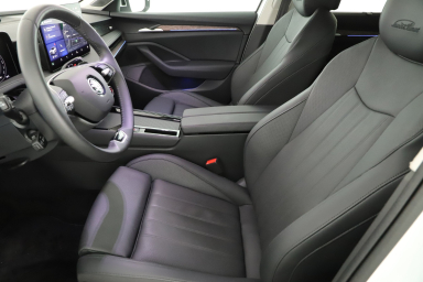 Škoda Superb - 2025