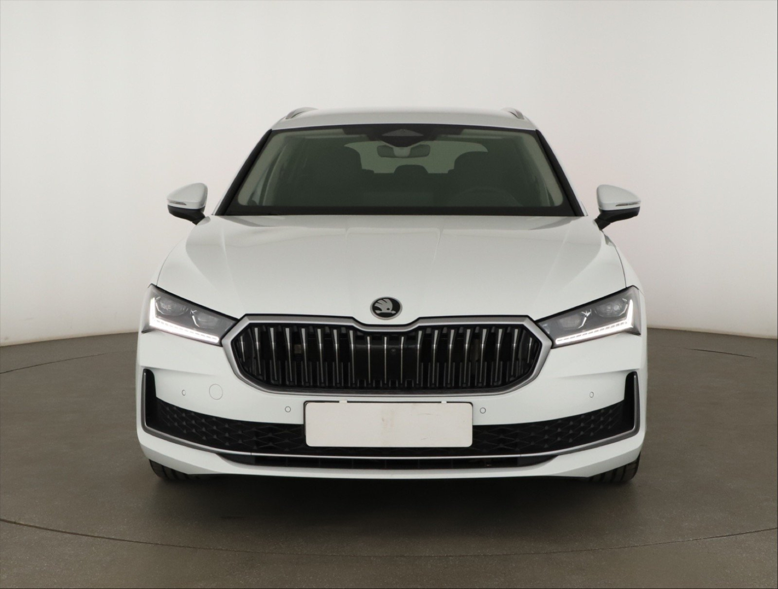 Škoda Superb - 2025