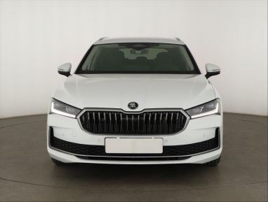 Škoda Superb - 2025