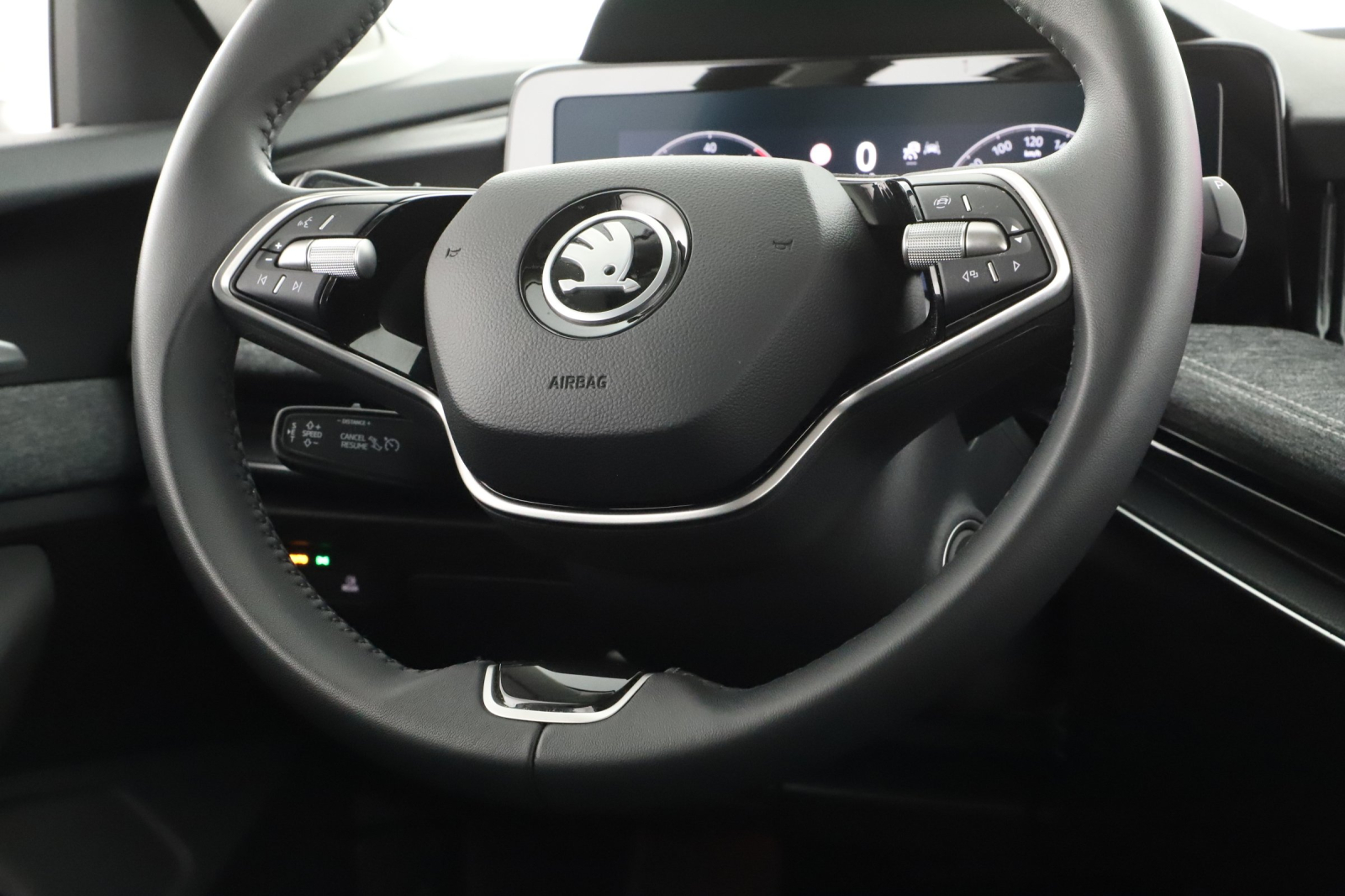 Škoda Superb - 2024
