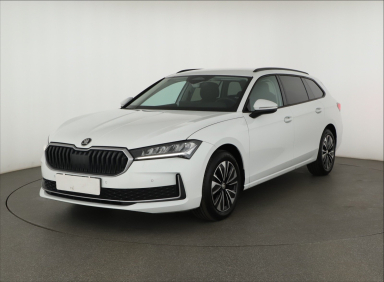 Škoda Superb - 2024