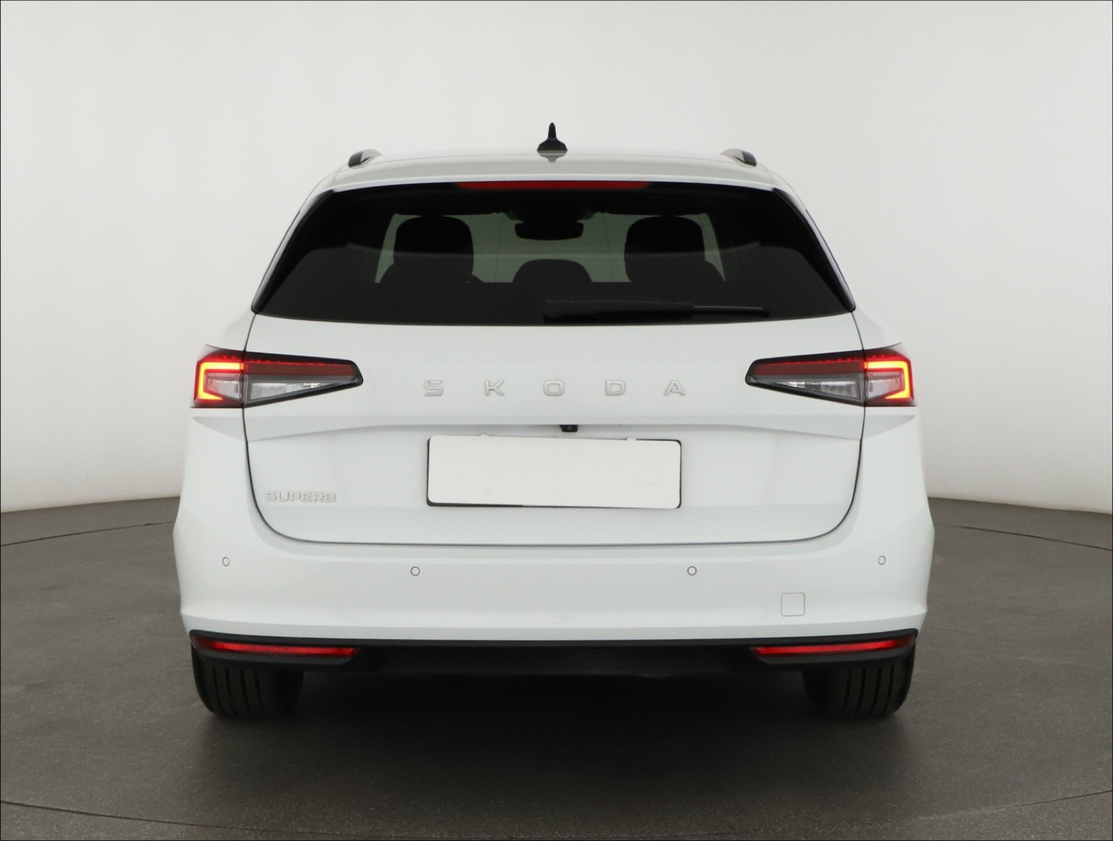 Škoda Superb - 2024