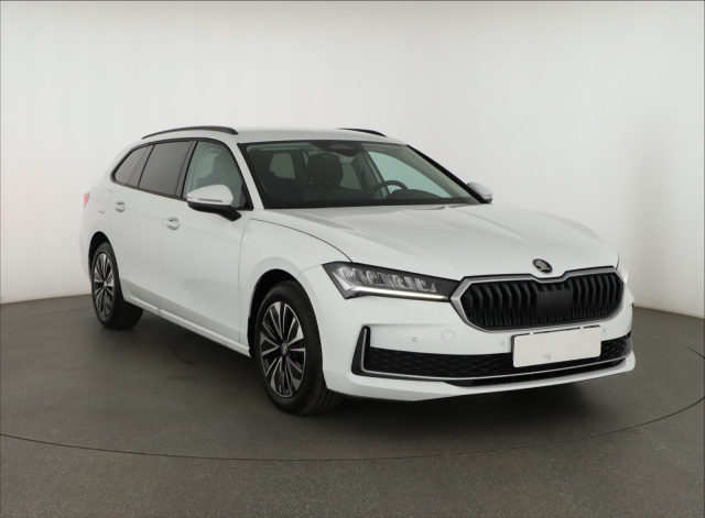 Škoda Superb 2024