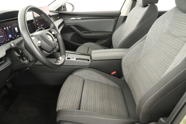 Škoda Superb - 2024