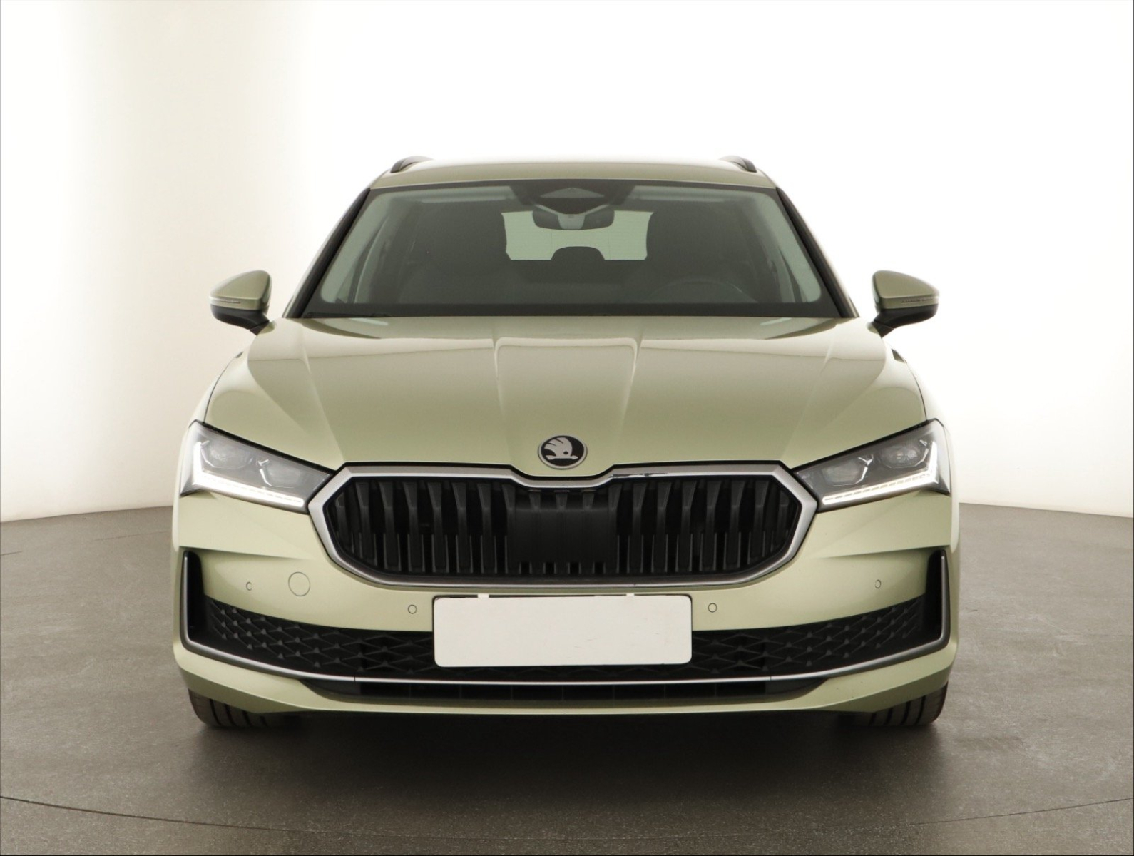 Škoda Superb - 2024