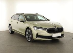 Škoda Superb - 2024