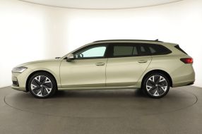 Skoda Superb - 2024