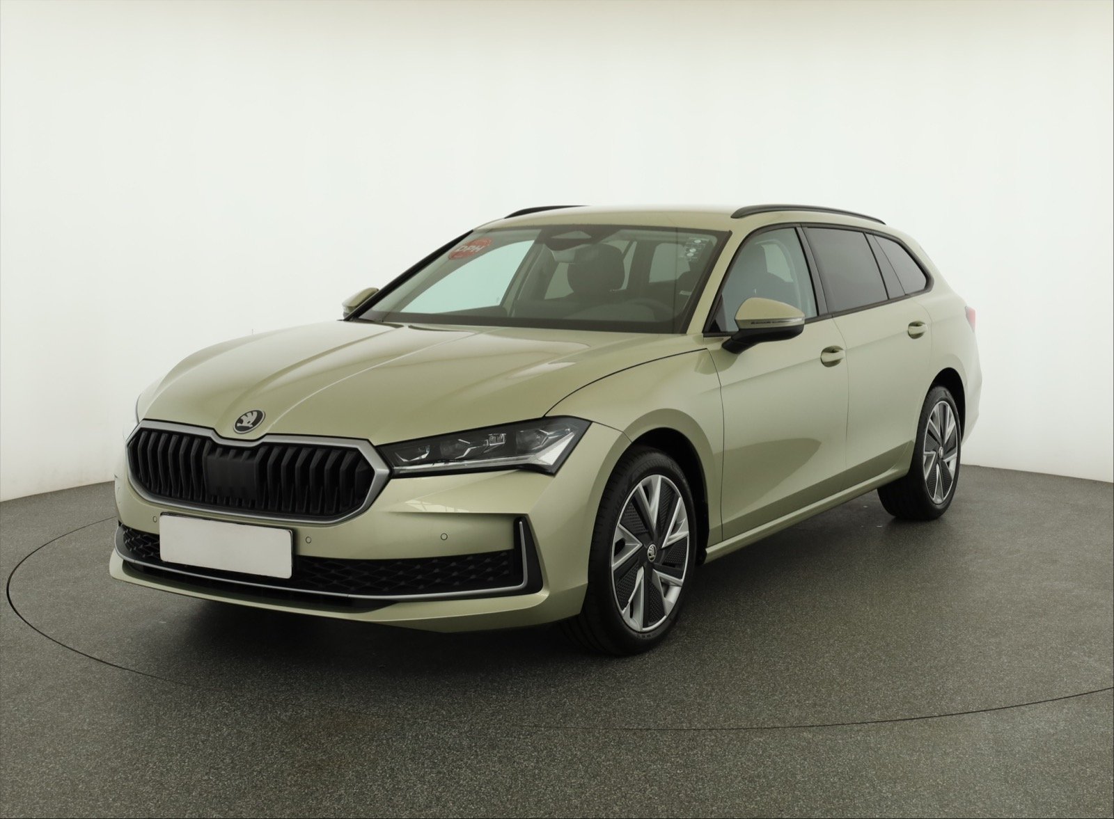 Škoda Superb - 2024