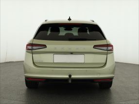 Škoda Superb - 2024