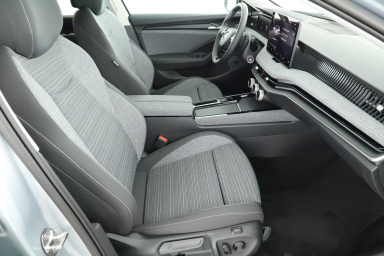 Škoda Superb - 2024