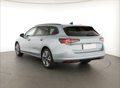 Škoda Superb - 2024