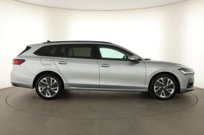 Škoda Superb - 2024