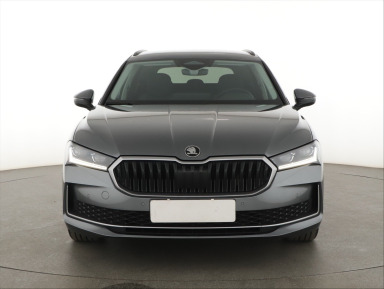 Škoda Superb - 2024