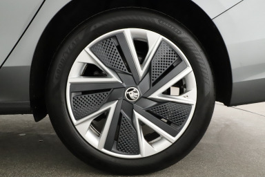 Škoda Superb - 2024