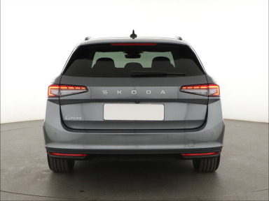 Škoda Superb - 2024