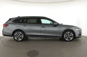 Škoda Superb - 2024