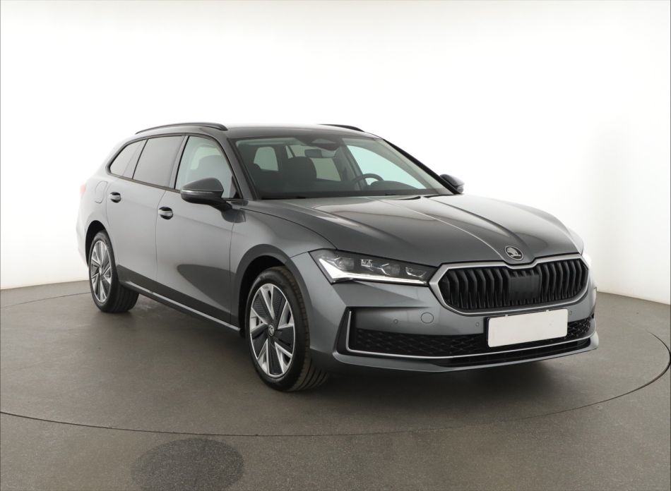 Skoda Superb - 2024