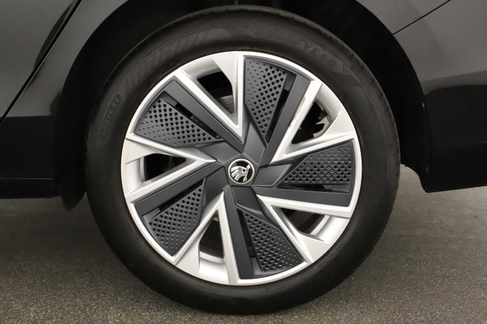 Škoda Superb - 2024