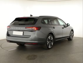 Škoda Superb - 2024