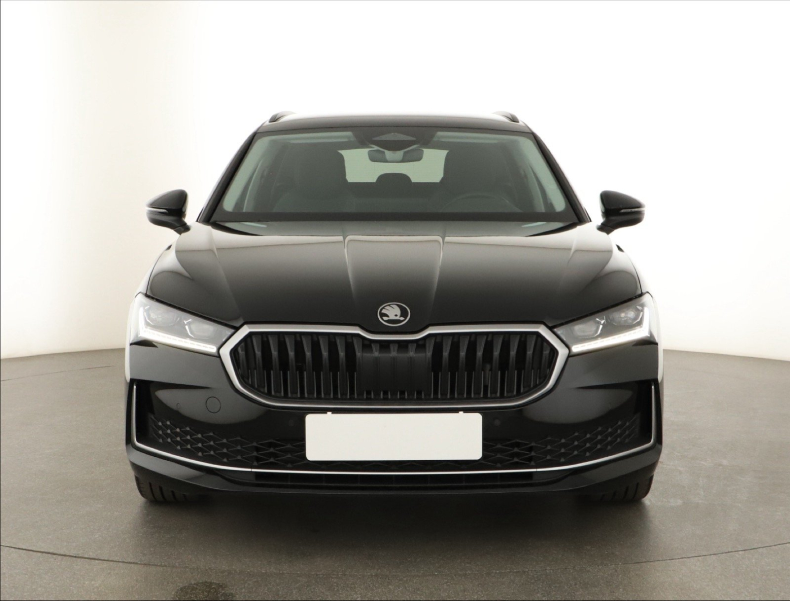 Škoda Superb - 2024