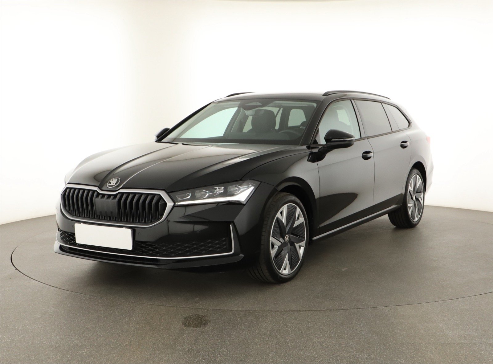 Škoda Superb - 2024