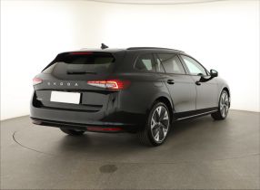 Škoda Superb - 2024