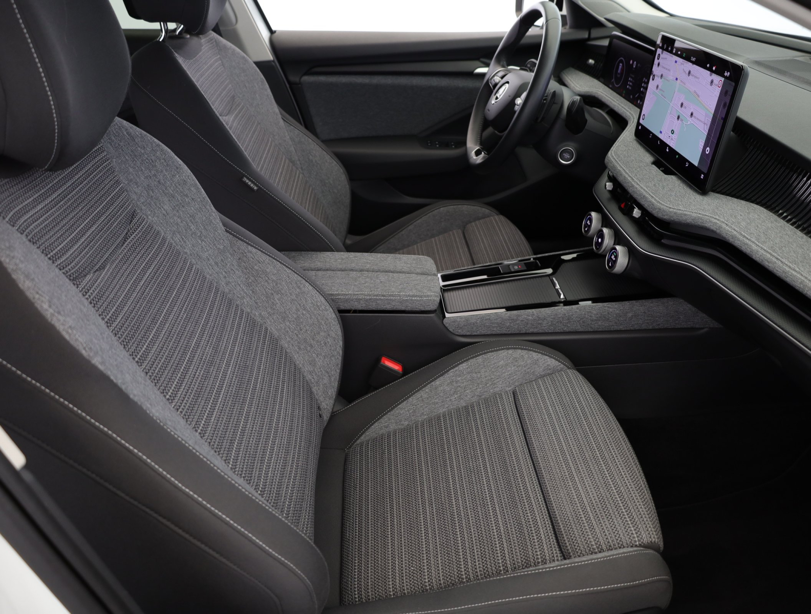 Škoda Superb - 2024